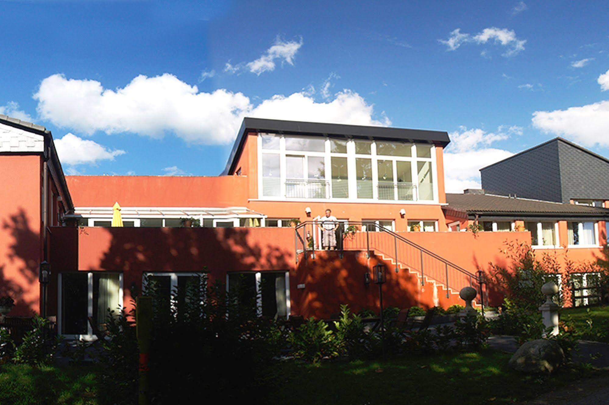 Hotel Carpe Diem Kirchhundem Exterior photo
