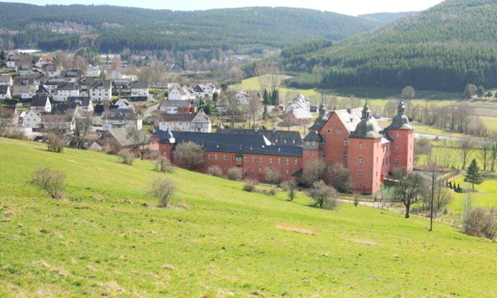Hotel Carpe Diem Kirchhundem Exterior photo